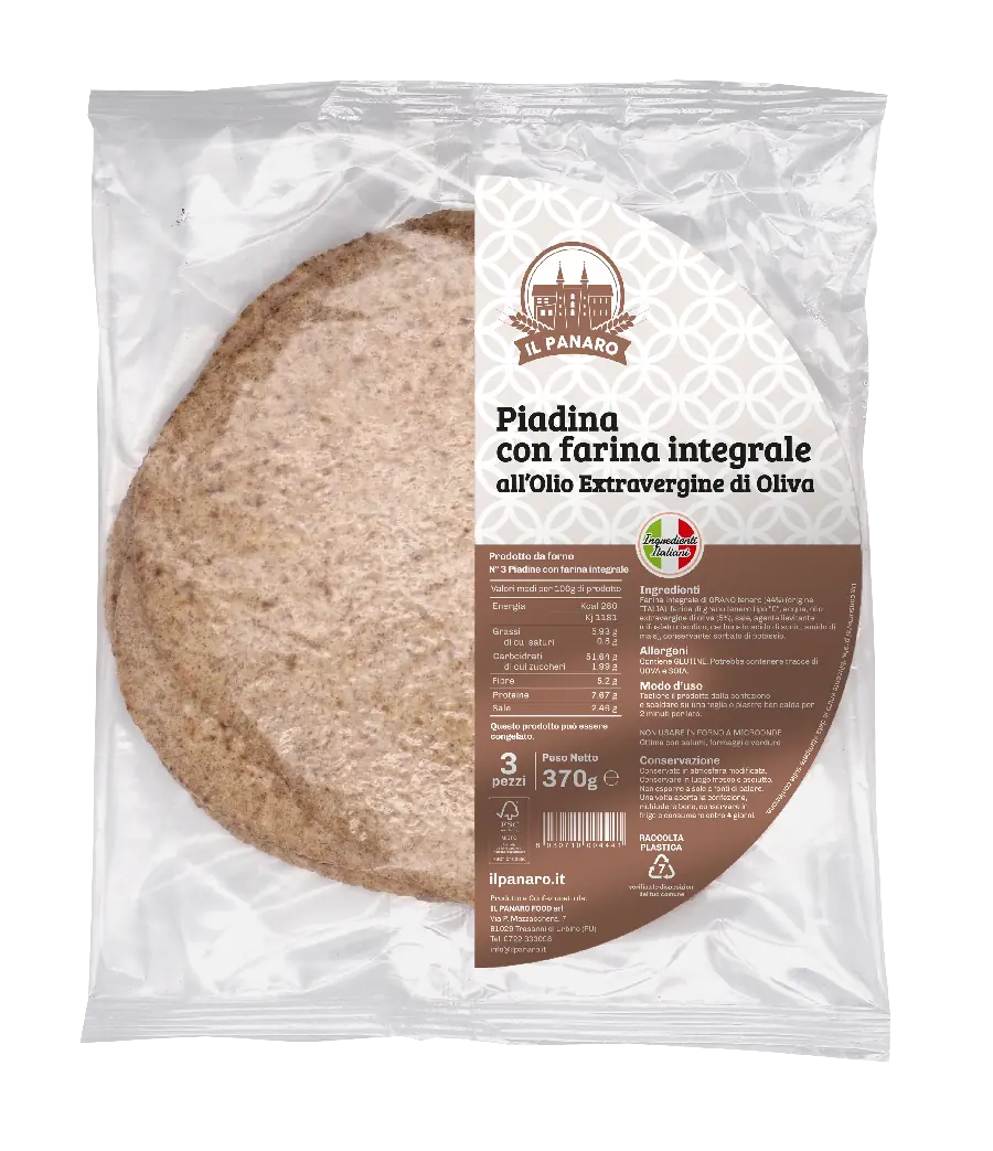 Pacchetto di Piadina con farina integrale all'Olio Extravergine di Oliva, con 3 pezzi da 370g, etichetta che mostra ingredienti, valori nutrizionali e la dicitura 'Prodotto da forno'.