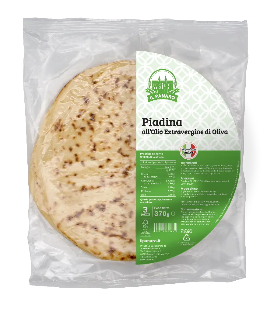 Pacchetto di Piadina all'Olio Extravergine di Oliva, con 3 pezzi da 370g, etichetta che mostra ingredienti, valori nutrizionali e la dicitura 'Prodotto da forno'.
